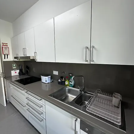 Daire Heart Of Madeira Seaside *